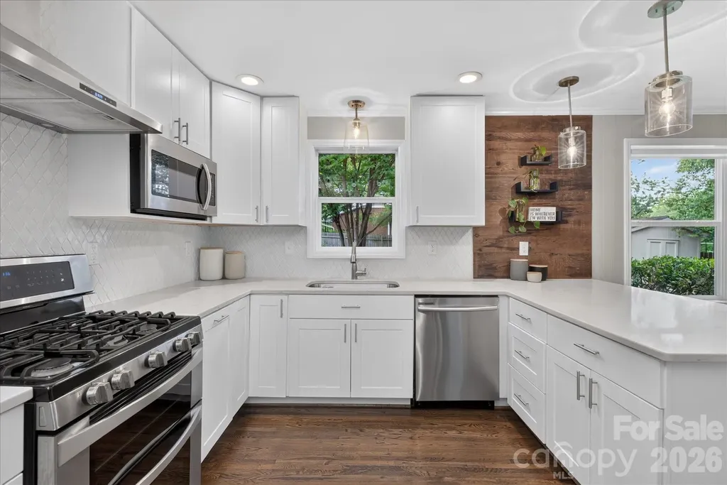 5201 Glenham Drive Charlotte NC 28210