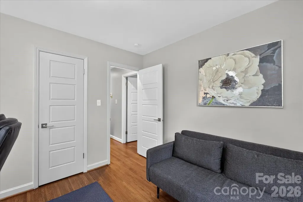 5201 Glenham Drive Charlotte NC 28210