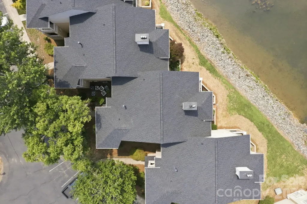 18009 Kings Point Drive Cornelius NC 28031