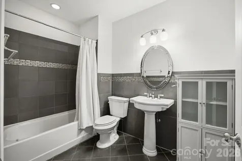 18009 Kings Point Drive Cornelius NC 28031