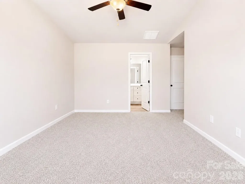 4729 Muskogee Drive Charlotte NC 28227
