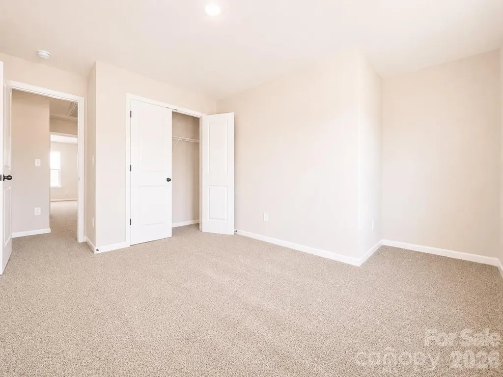 4729 Muskogee Drive Charlotte NC 28227