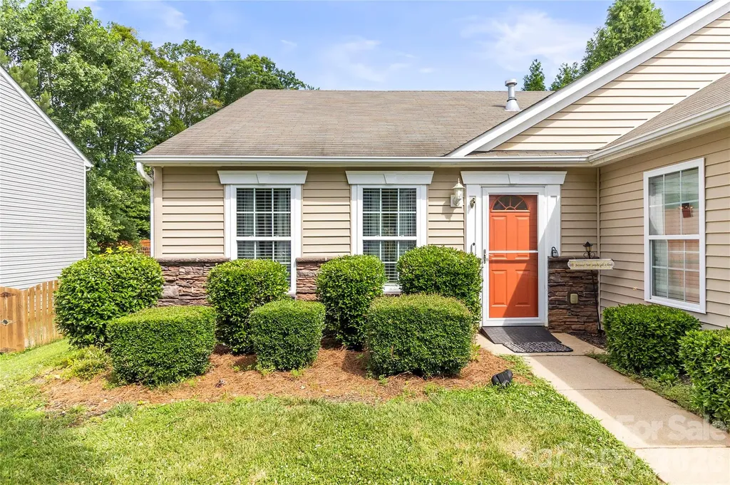 1143 Adirondak Drive Gastonia NC 28052