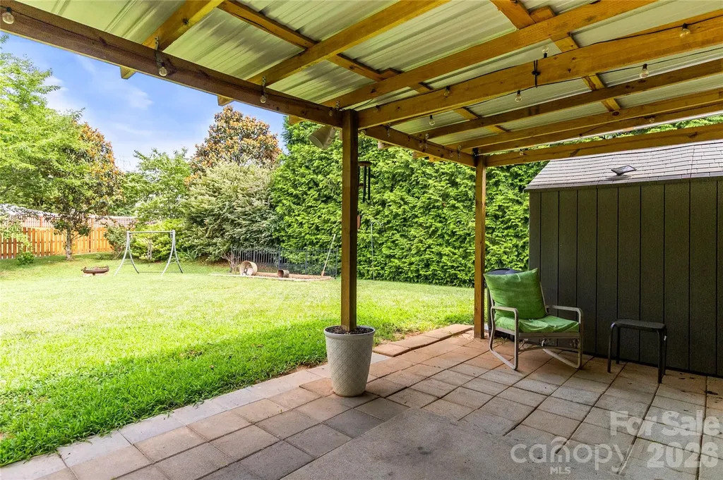 1143 Adirondak Drive Gastonia NC 28052