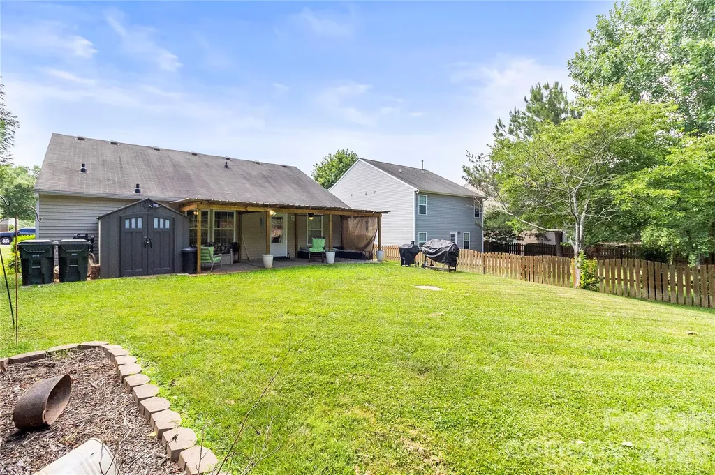 1143 Adirondak Drive Gastonia NC 28052