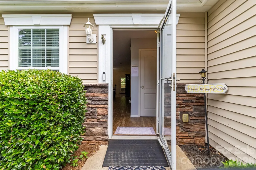 1143 Adirondak Drive Gastonia NC 28052