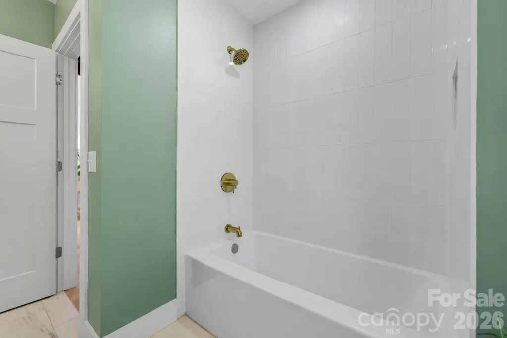523 Harrison Avenue Franklin NC 28734