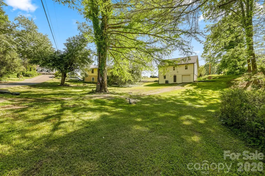 523 Harrison Avenue Franklin NC 28734