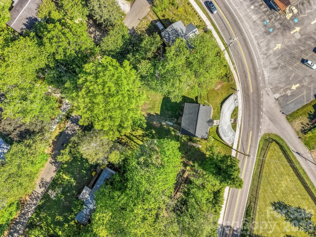 523 Harrison Avenue Franklin NC 28734