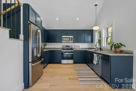 523 Harrison Avenue Franklin NC 28734