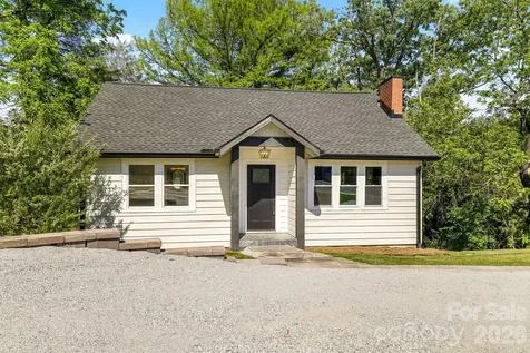 523 Harrison Avenue Franklin NC 28734