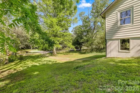 523 Harrison Avenue Franklin NC 28734
