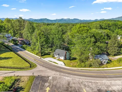 523 Harrison Avenue Franklin NC 28734