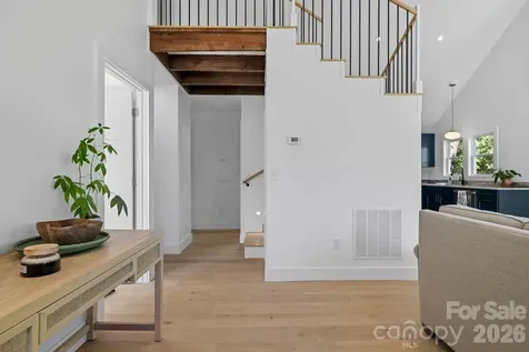 523 Harrison Avenue Franklin NC 28734