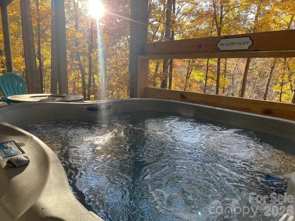 39 Rogers Creek Drive Bakersville NC 28705