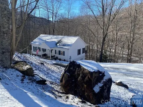 39 Rogers Creek Drive Bakersville NC 28705