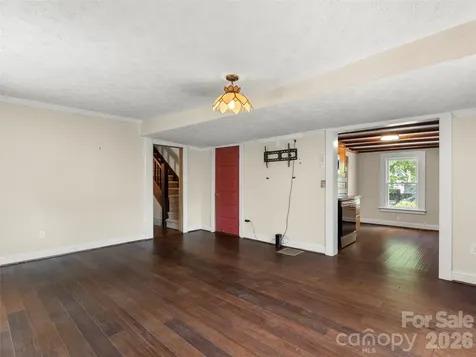 54 Louisiana Avenue Saluda NC 28773