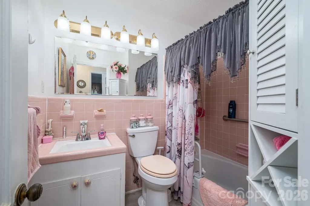 818 Hill Street Shelby NC 28152