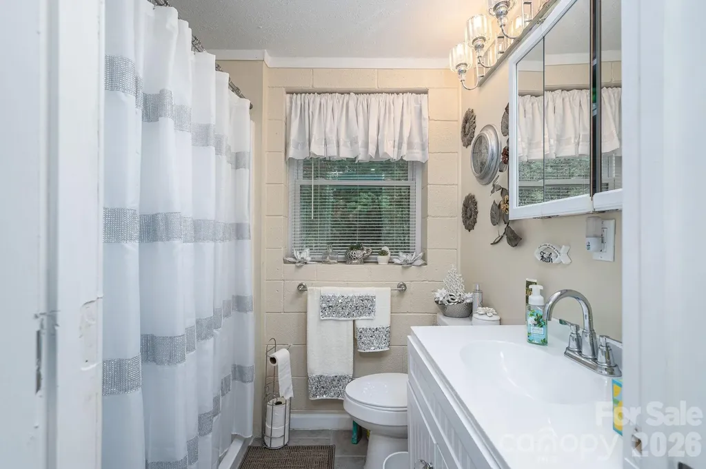 818 Hill Street Shelby NC 28152