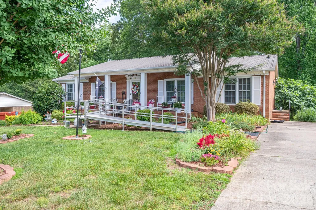 818 Hill Street Shelby NC 28152