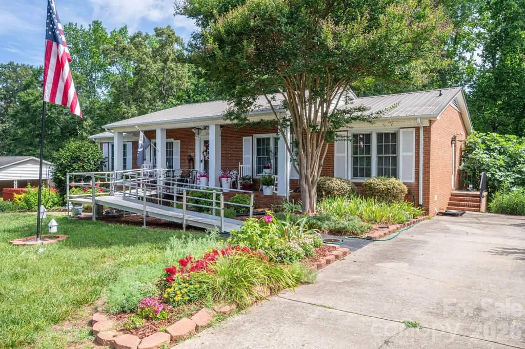 818 Hill Street Shelby NC 28152