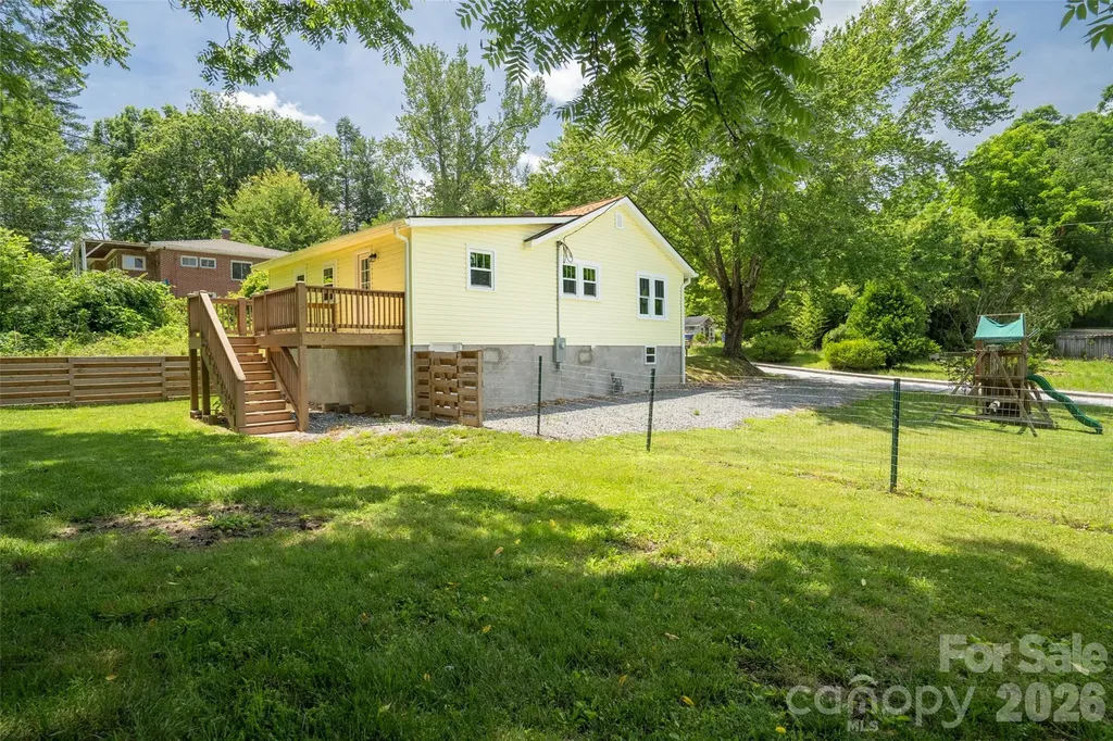 250 Oakdale Street Brevard NC 28712