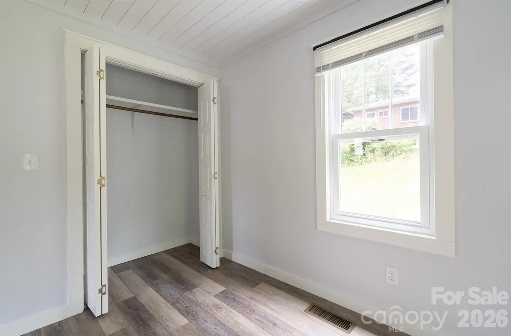 250 Oakdale Street Brevard NC 28712