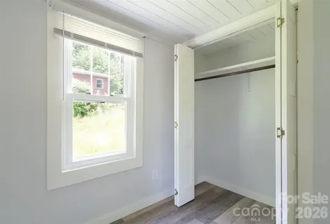 250 Oakdale Street Brevard NC 28712