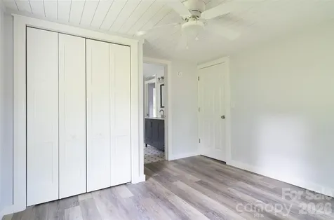 250 Oakdale Street Brevard NC 28712
