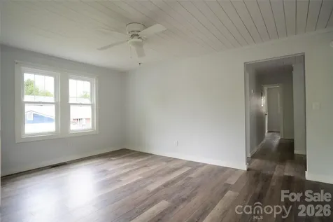 250 Oakdale Street Brevard NC 28712