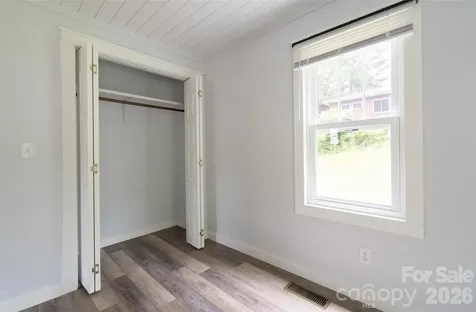 250 Oakdale Street Brevard NC 28712