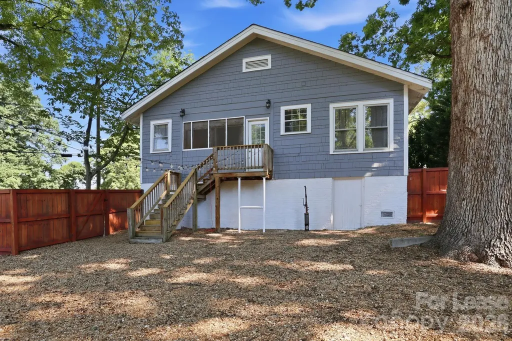 525 W Third Avenue Gastonia NC 28052