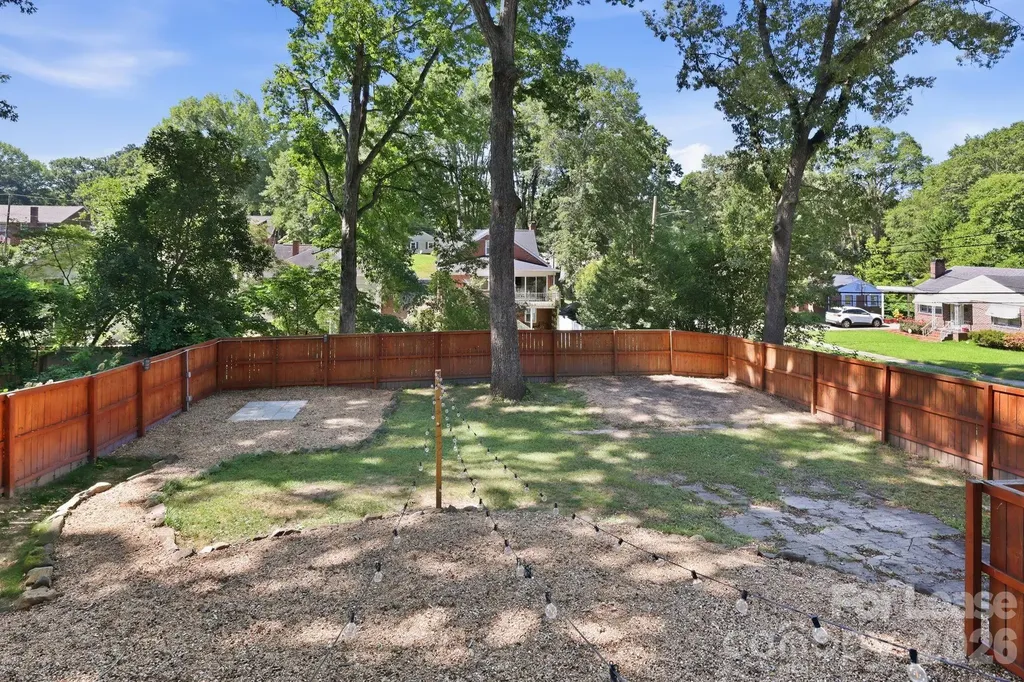 525 W Third Avenue Gastonia NC 28052