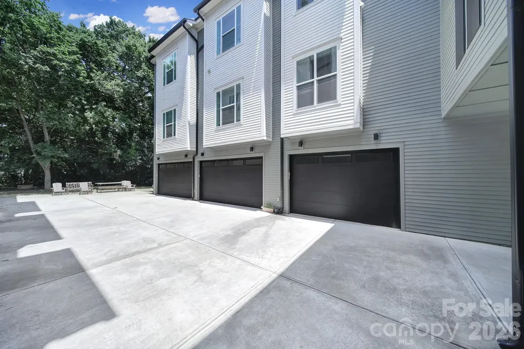 2012 Upstate Way Charlotte NC 28206