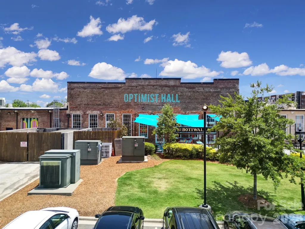 2012 Upstate Way Charlotte NC 28206
