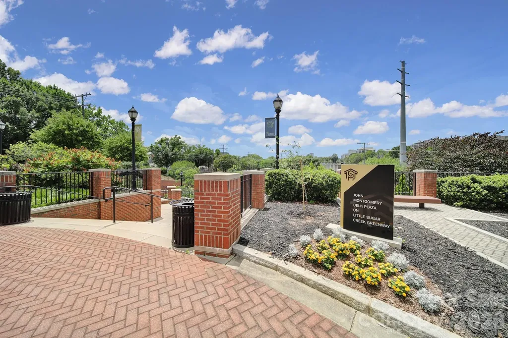 2012 Upstate Way Charlotte NC 28206