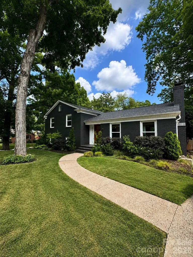 5301 Glenham Drive Charlotte NC 28210