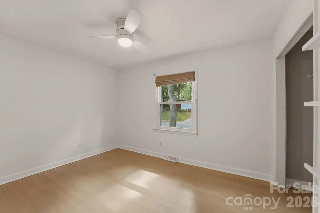 5301 Glenham Drive Charlotte NC 28210