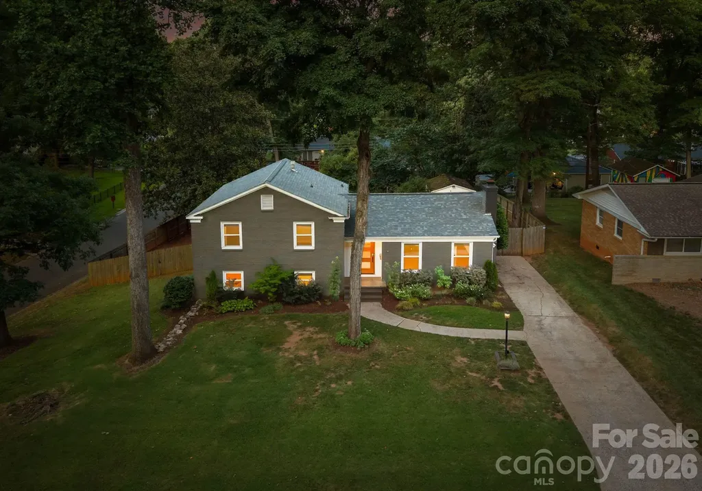 5301 Glenham Drive Charlotte NC 28210