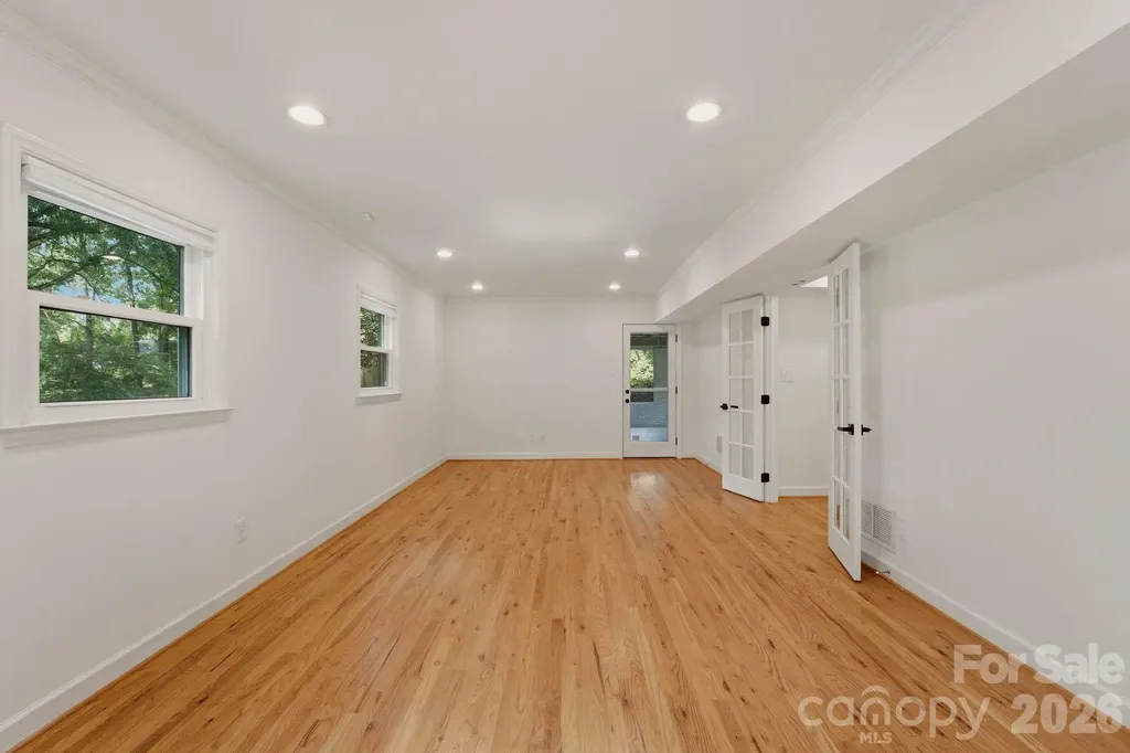 5301 Glenham Drive Charlotte NC 28210