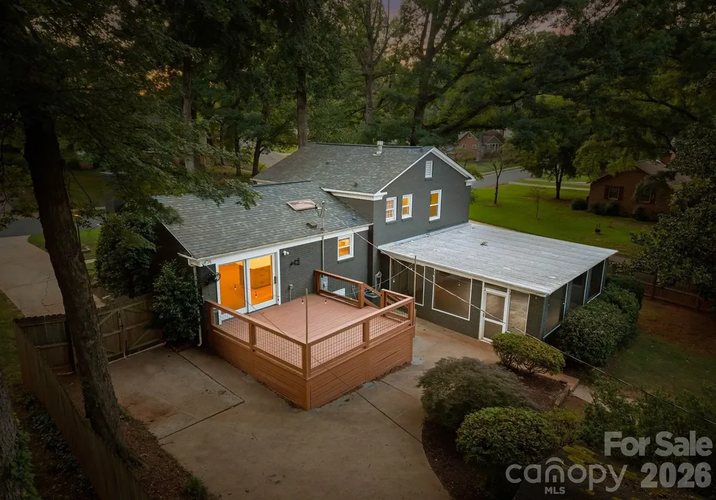 5301 Glenham Drive Charlotte NC 28210