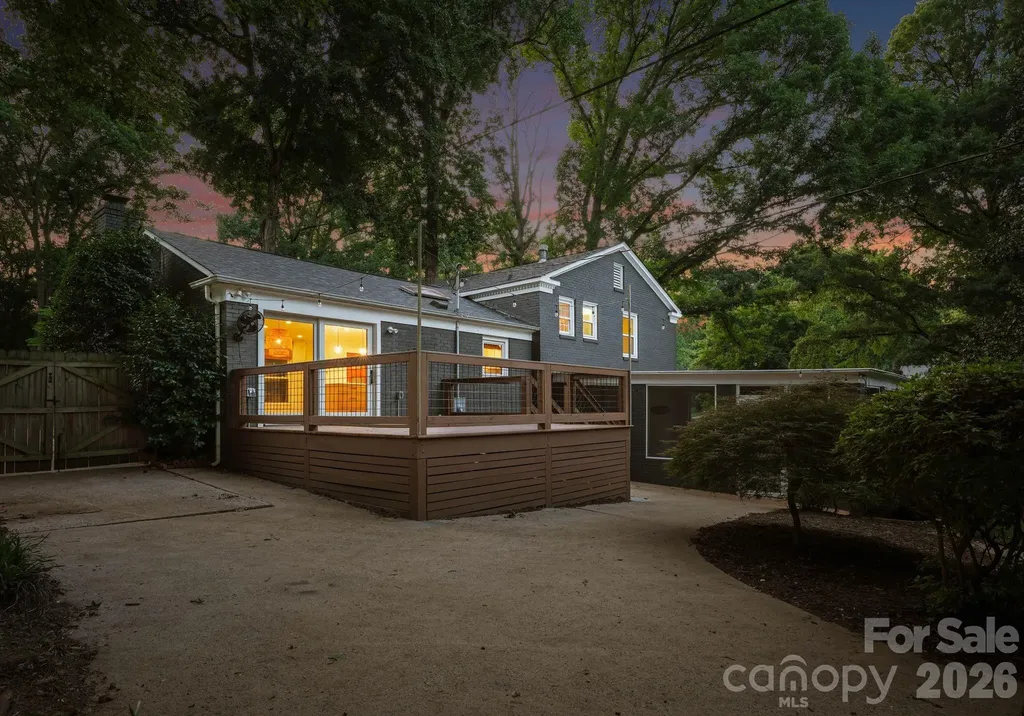 5301 Glenham Drive Charlotte NC 28210