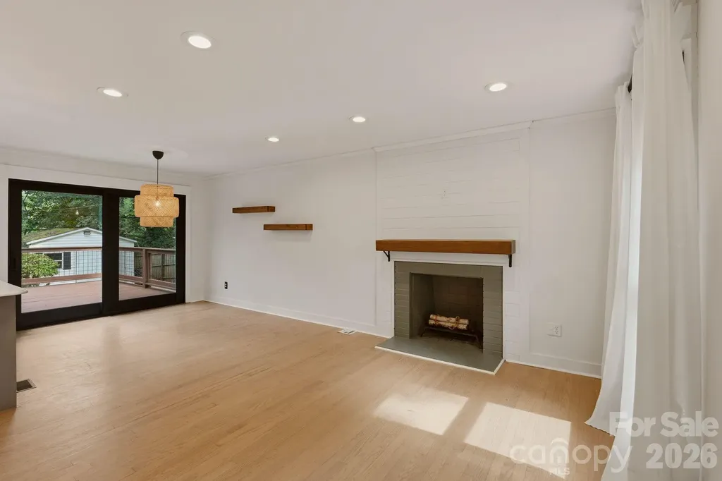 5301 Glenham Drive Charlotte NC 28210