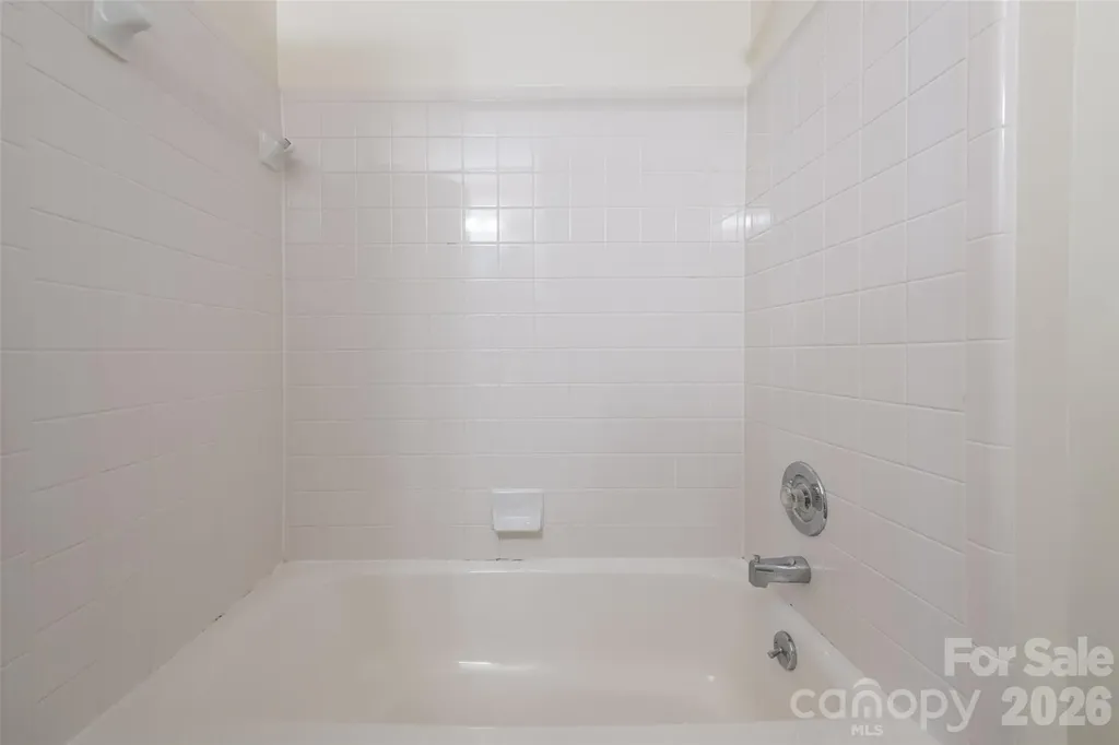 204 Windsor Forest Circle Fletcher NC 28732