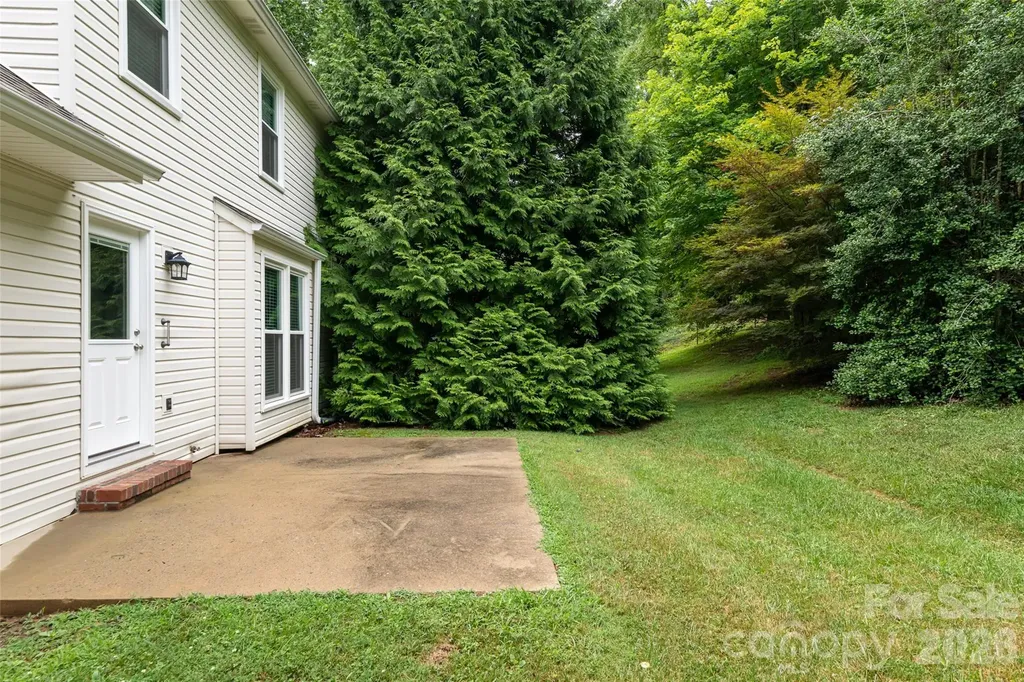204 Windsor Forest Circle Fletcher NC 28732