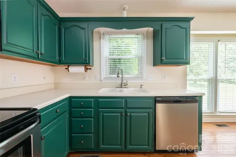 204 Windsor Forest Circle Fletcher NC 28732