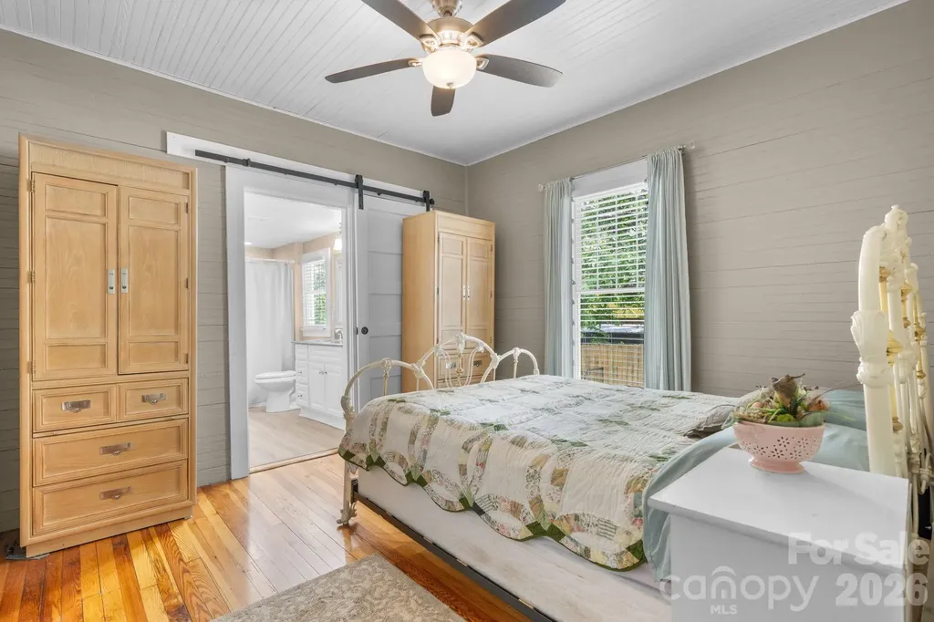 3084 W Main Street Claremont NC 28610