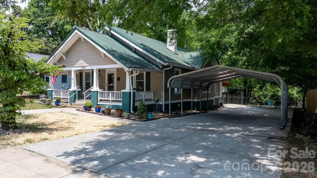3084 W Main Street Claremont NC 28610