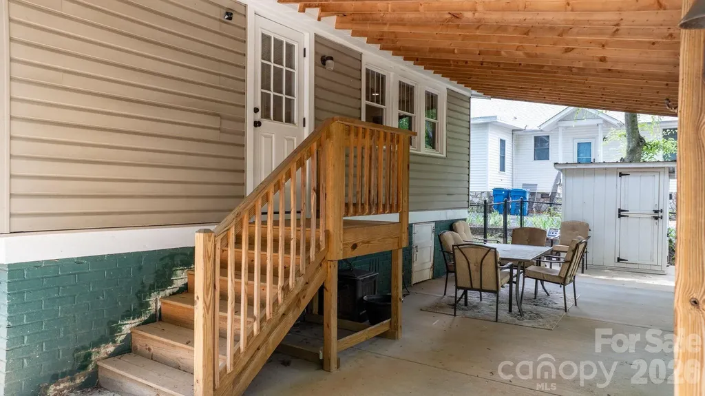 3084 W Main Street Claremont NC 28610