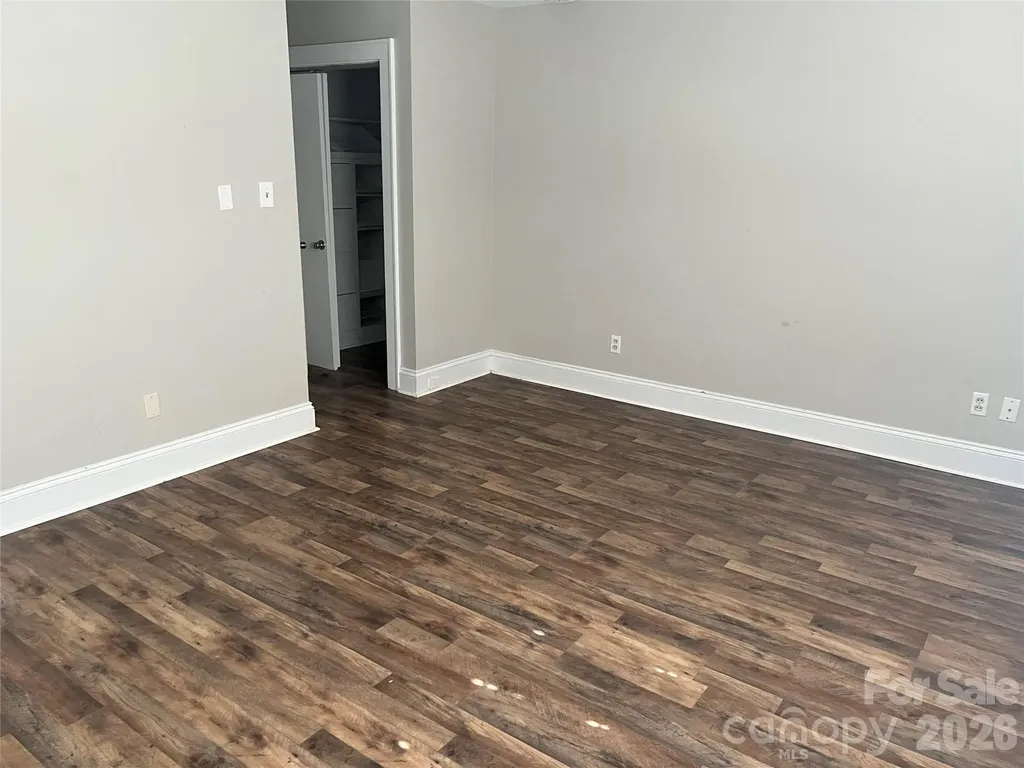2171 6th Street NE Hickory NC 28601